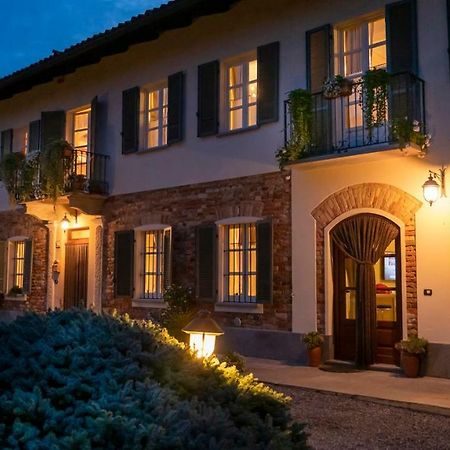 Ca D'I. Bed & Breakfast Magliano Alfieri Bagian luar foto