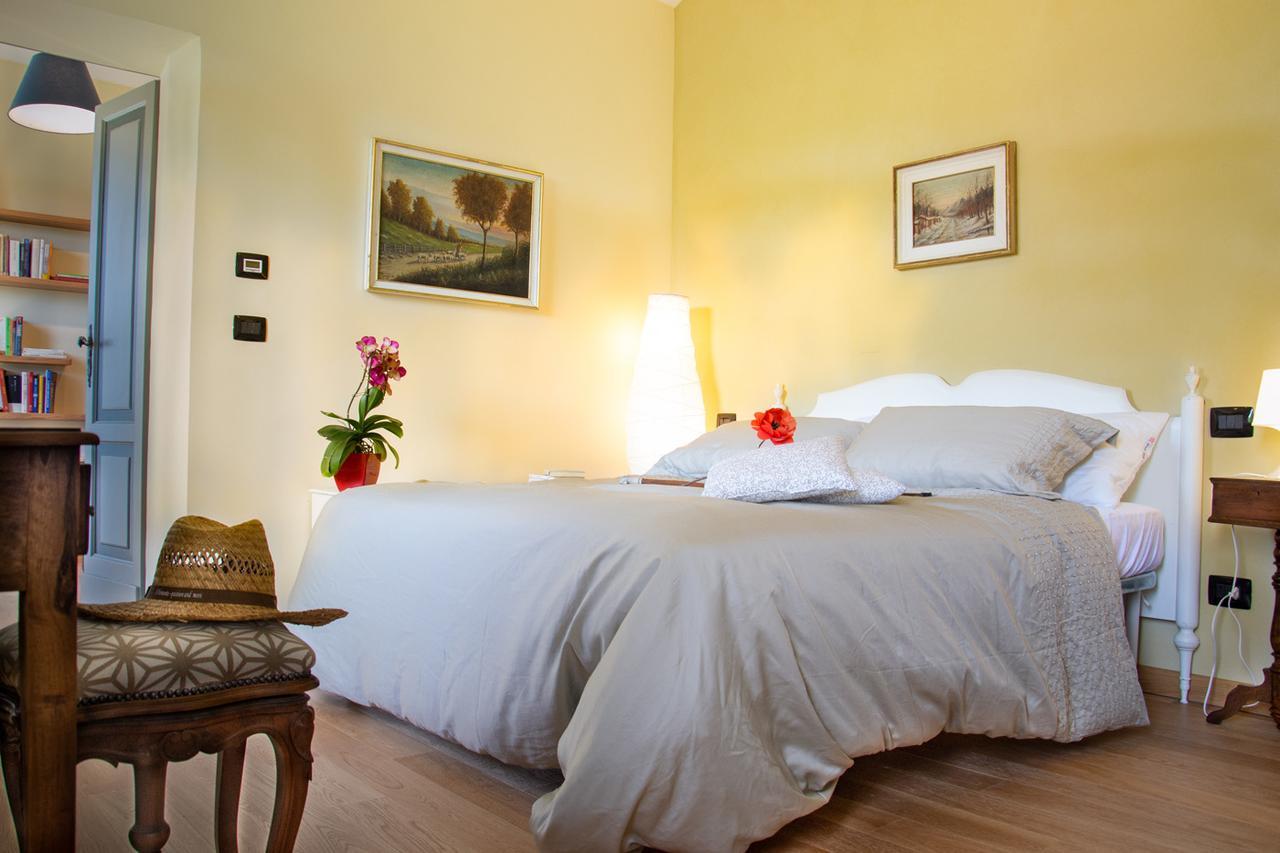 Ca D'I. Bed & Breakfast Magliano Alfieri Bagian luar foto