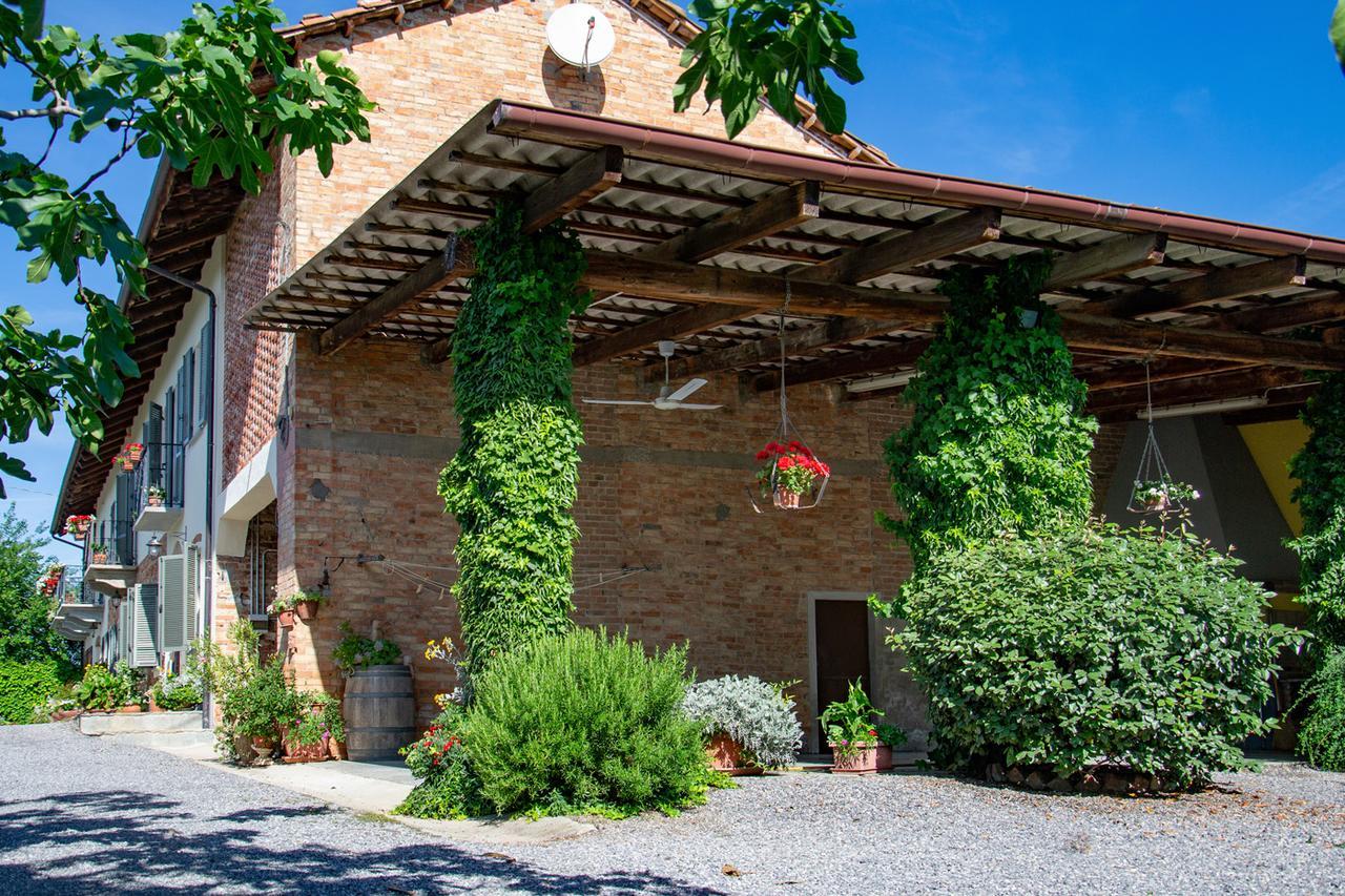 Ca D'I. Bed & Breakfast Magliano Alfieri Bagian luar foto