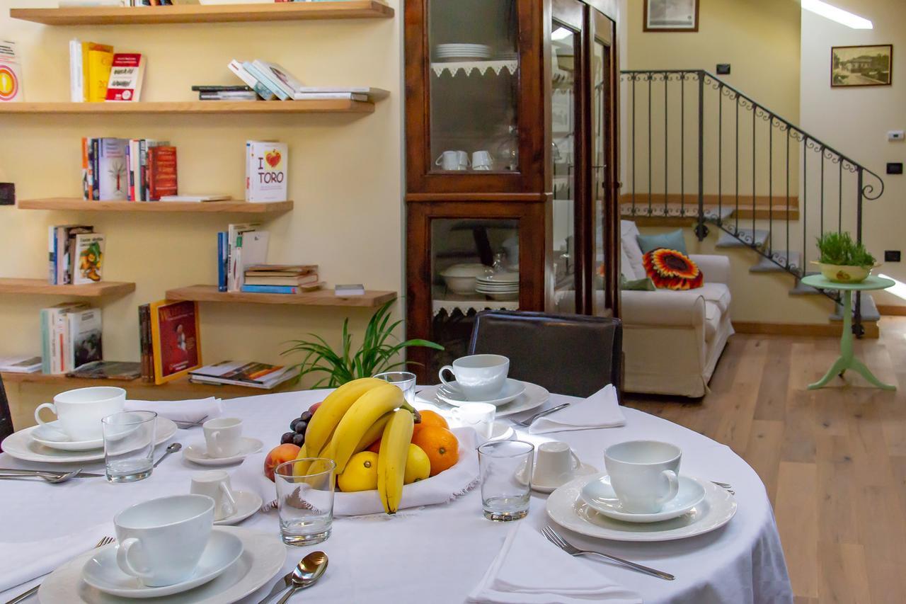 Ca D'I. Bed & Breakfast Magliano Alfieri Bagian luar foto