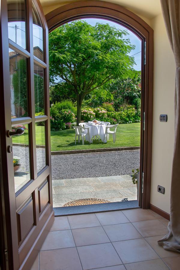 Ca D'I. Bed & Breakfast Magliano Alfieri Bagian luar foto