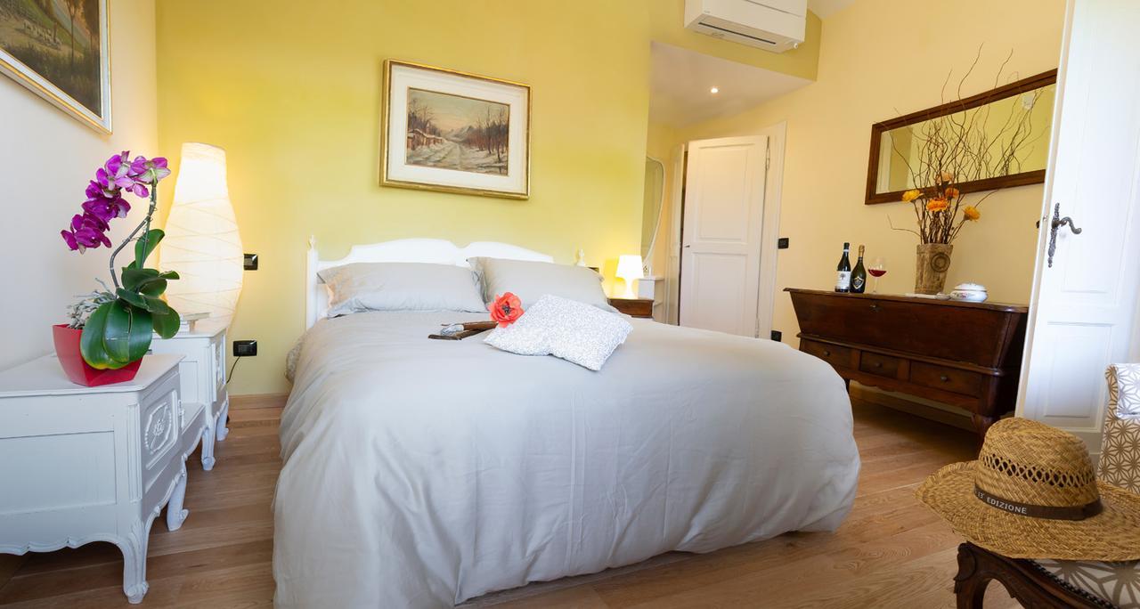 Ca D'I. Bed & Breakfast Magliano Alfieri Bagian luar foto