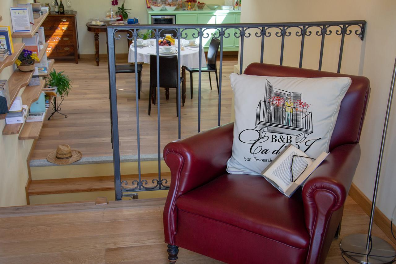 Ca D'I. Bed & Breakfast Magliano Alfieri Bagian luar foto