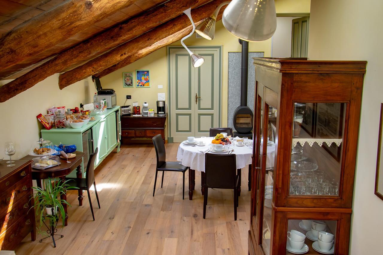 Ca D'I. Bed & Breakfast Magliano Alfieri Bagian luar foto