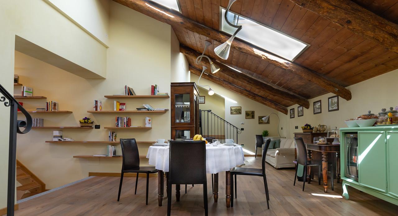 Ca D'I. Bed & Breakfast Magliano Alfieri Bagian luar foto